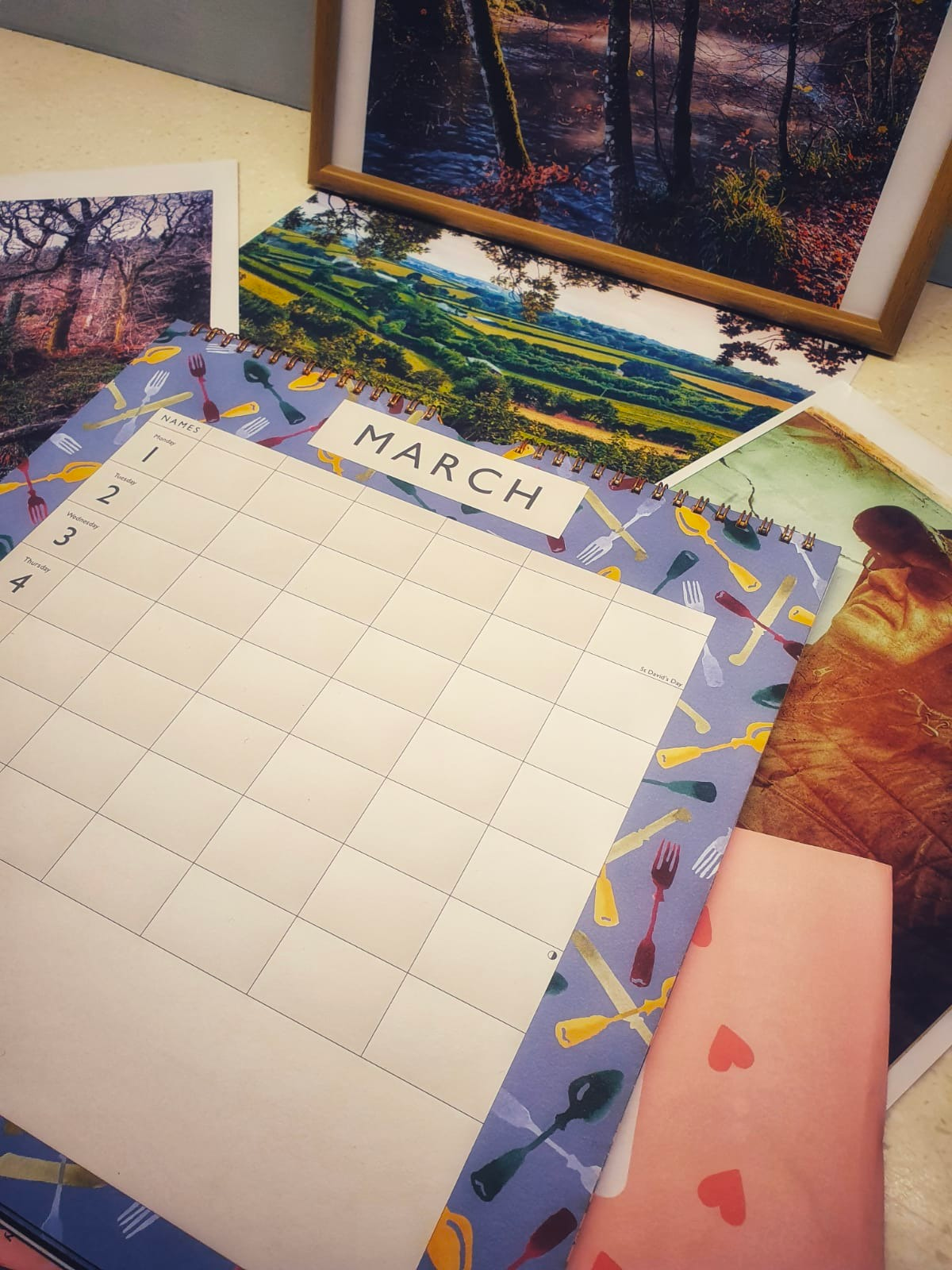 Calendar and Cards